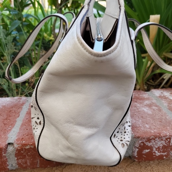 Coach Taylor Eyelet Large Tote/Great Spring-Summer Bag! - Picture 7 of 10